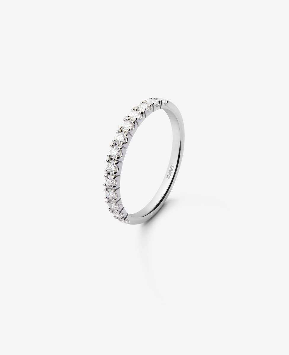 Imagen 0 de Anillo de oro blanco de 18k con 13 diamantes en talla brillante con un total de 0,37 cts Blanco