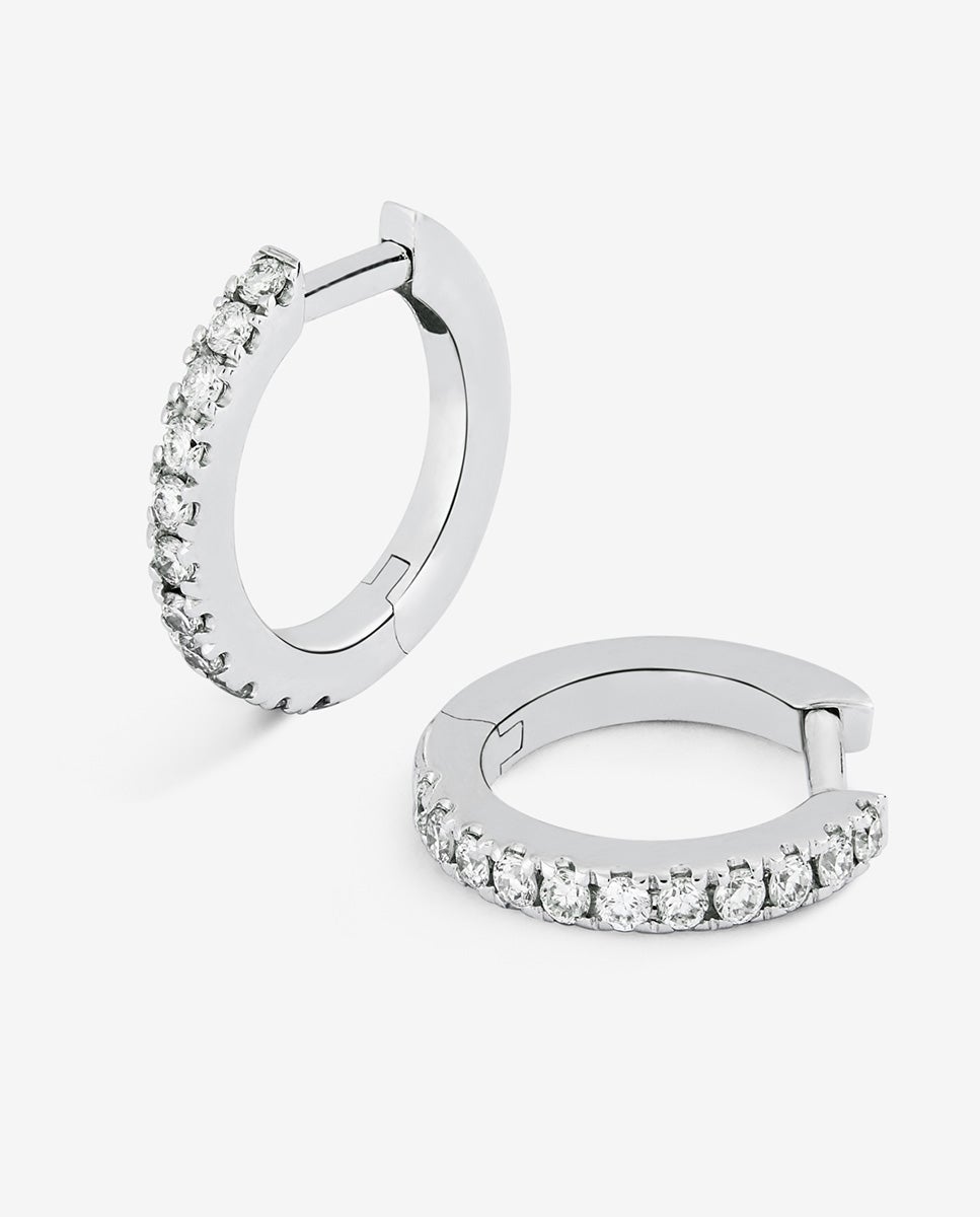 Imagen 2 de Pendientes de aro de oro blanco de 18k con 22 diamantes en talla brillante con un total de 0,13 cts - SUAREZ - Blanco Blanco