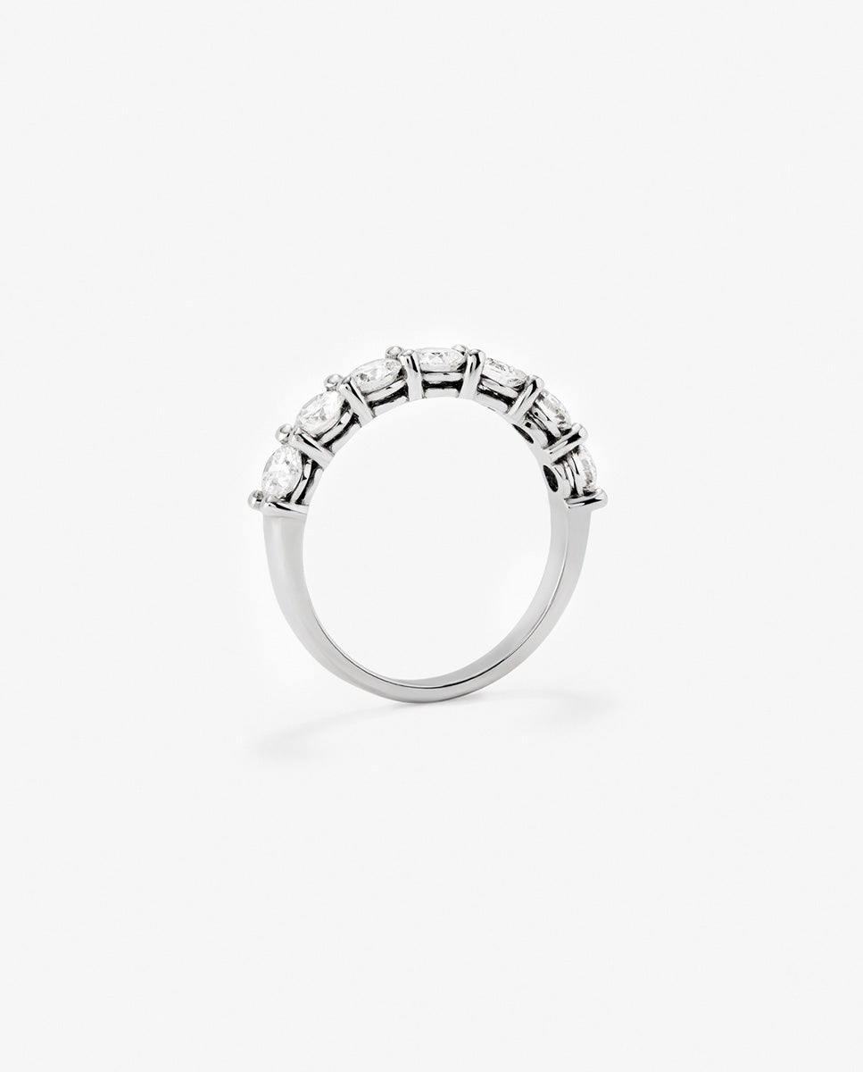 Imagen 4 de Anillo de oro blanco de 18k con 9 diamantes en talla brillante con un total de 0,9 cts - SUAREZ - Blanco Blanco