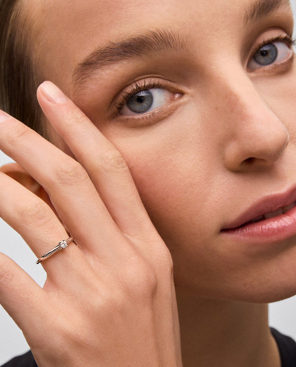 Anillo solitario de oro de 18k con diamante en talla brillante de 0,1 cts - SUAREZ - Blanco Blanco-4