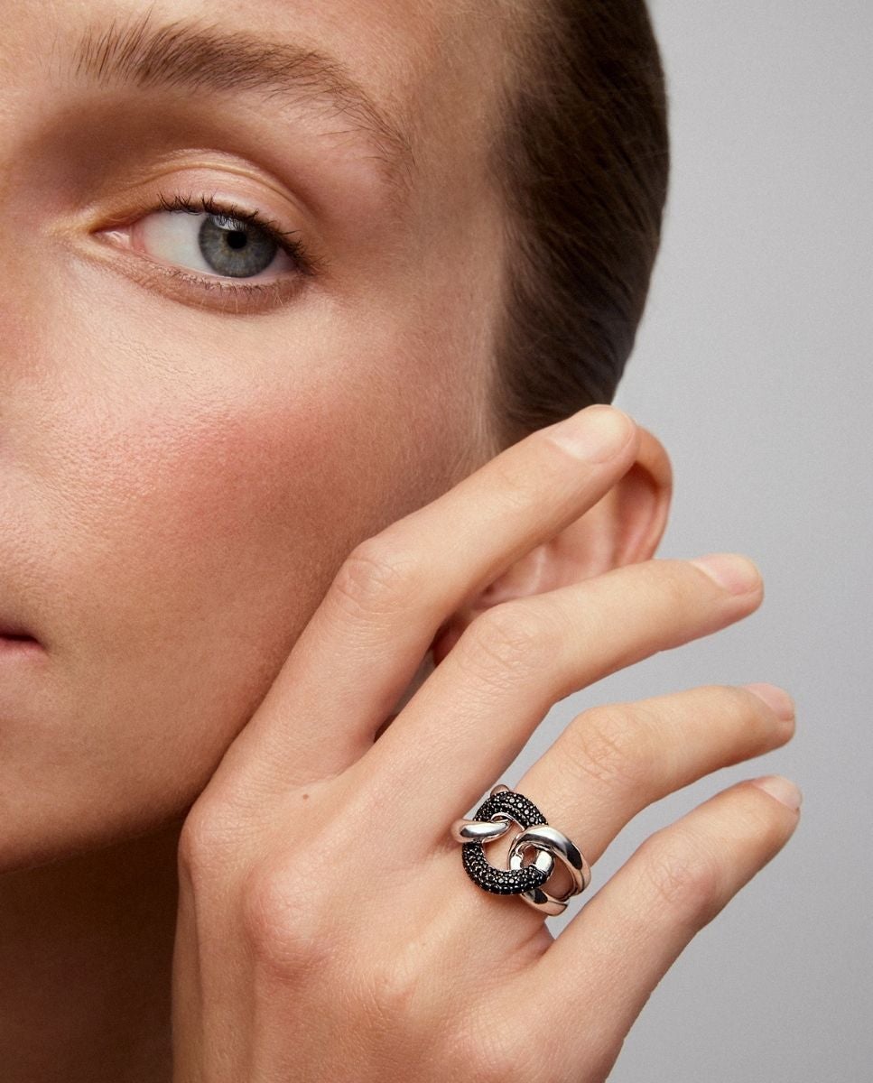 Imagen 4 de Anillo con nudo de plata 925 con espinelas - Negro Negro