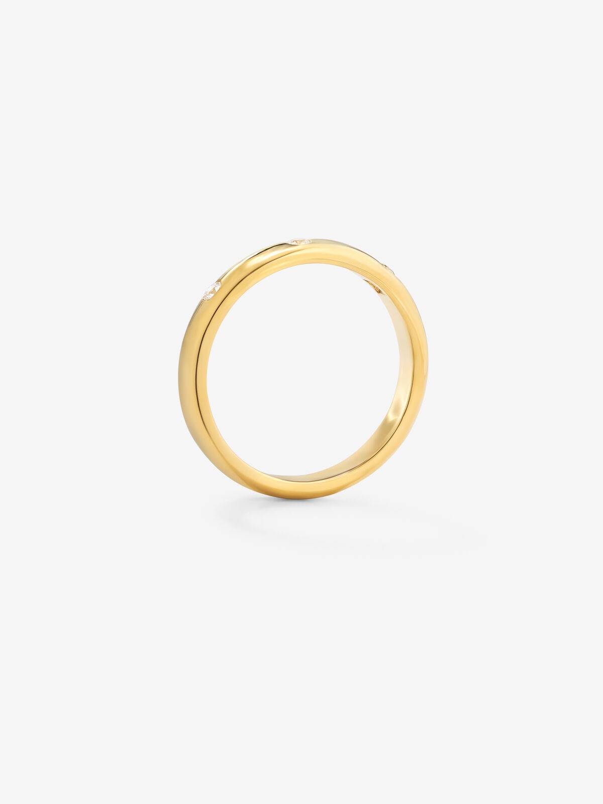 Imagen 5 de Anillo de oro amarillo de 18k con 3 diamantes en talla brillante con un total de 0,09 cts - Blanco Blanco