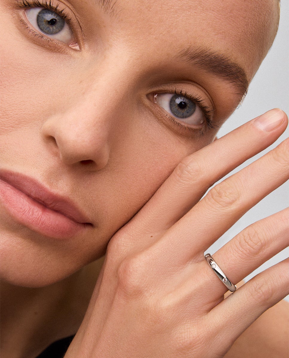 Imagen 2 de Anillo alianza de boda de oro blanco de 18k con diamantes - SUAREZ - Blanco Blanco