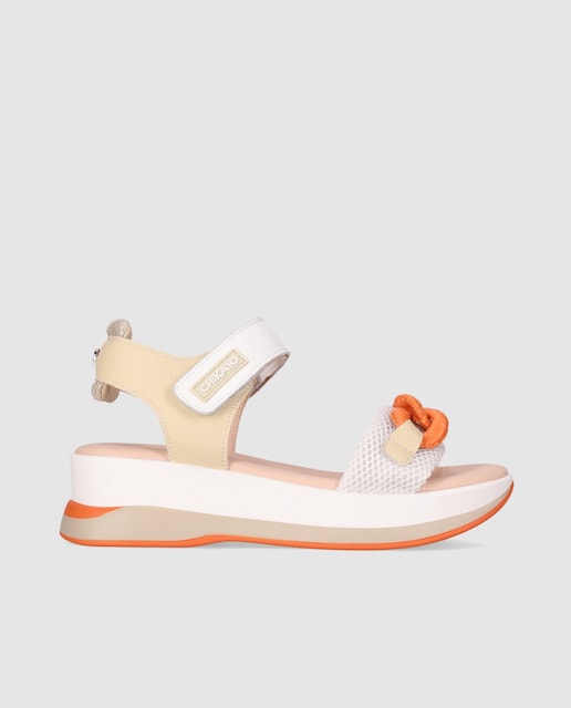 Imagen 0 de Sandalias de cuña baja de mujer con cierre ajustable con hebilla trenzada decorativa