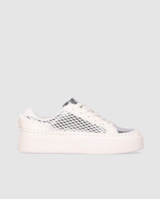 Imagen 0 de Zapatillas deportivas de mujer con cierre de cordones y rejilla decorativa