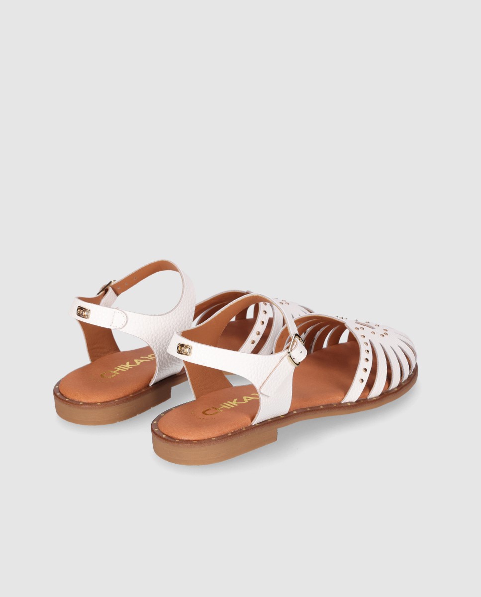 Sandalia plana de mujer en piel con tiras troqueladas estilo cangrejera y pulsera - Chika10 - Blanco Blanco-2