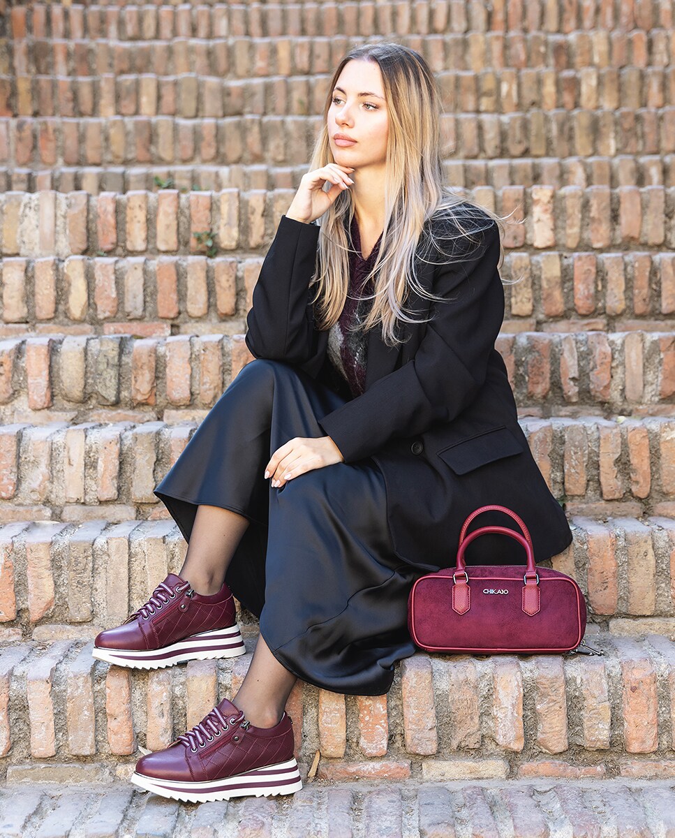 Zapatillas deportivas de mujer de piel con cierre acordonado y