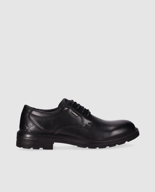 Imagen 0 de Zapatos de hombre diseñados en piel con puntera redonda y membrana interior repelente al agua