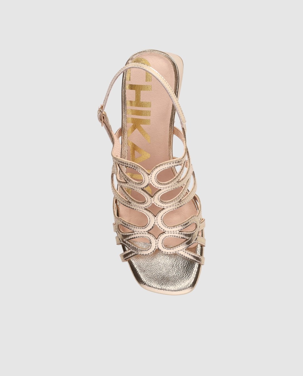 Sandalias de tacón ancho de mujer con diseño sofisticado de tiras curvas enlazadas y cierre de hebilla - Chika10 - Oro Oro-4