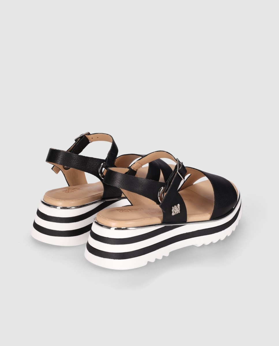 Sandalias de cuña de mujer realizadas en piel con corte asimétrico y cierre al tobillo con hebilla - Chika10 - Negro / Blanco Negro / Blanco-2