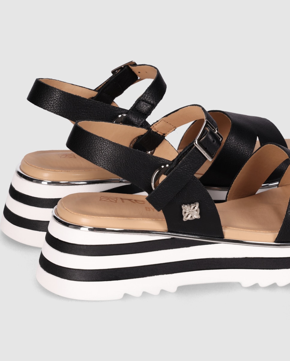 Sandalias de cuña de mujer realizadas en piel con corte asimétrico y cierre al tobillo con hebilla - Chika10 - Negro / Blanco Negro / Blanco-5