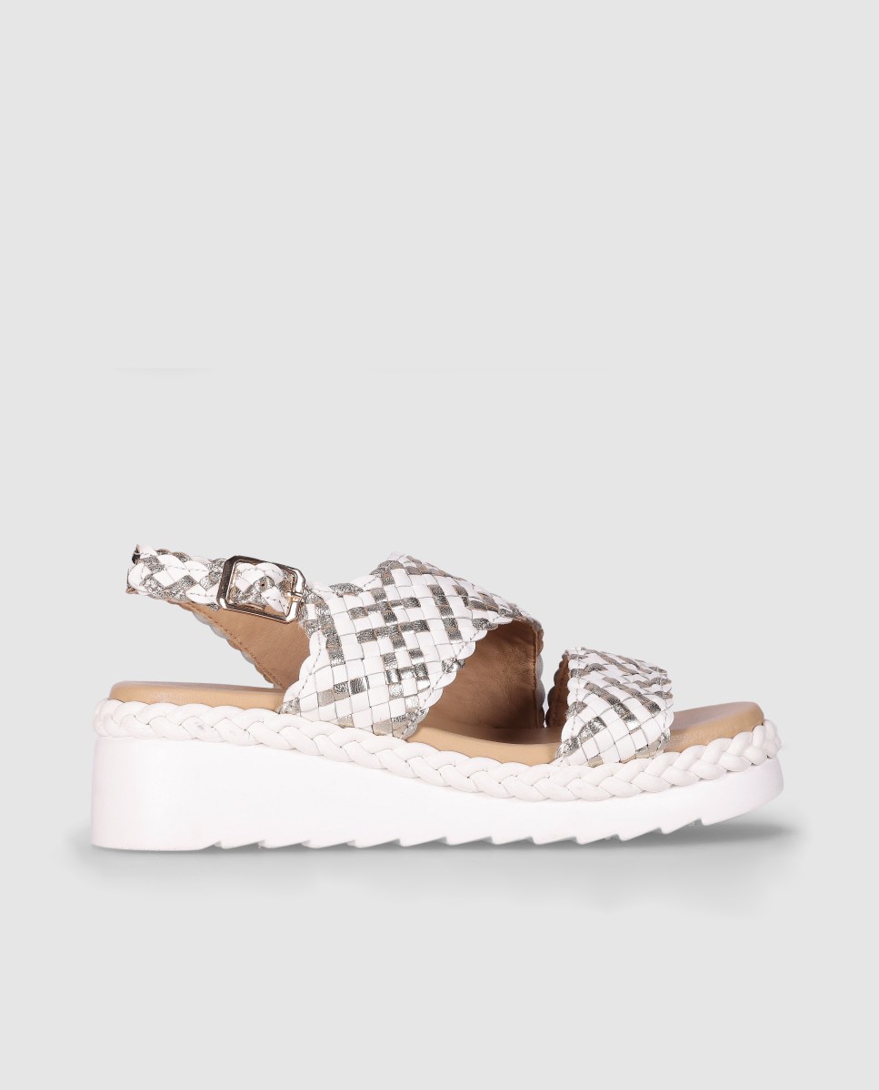 Sandalias de cuña de mujer diseñada en piel con tiras envolventes trenzadas y cierre de hebilla - Chika10 - Blanco / Plata / Rosa Blanco / Plata / Rosa-1