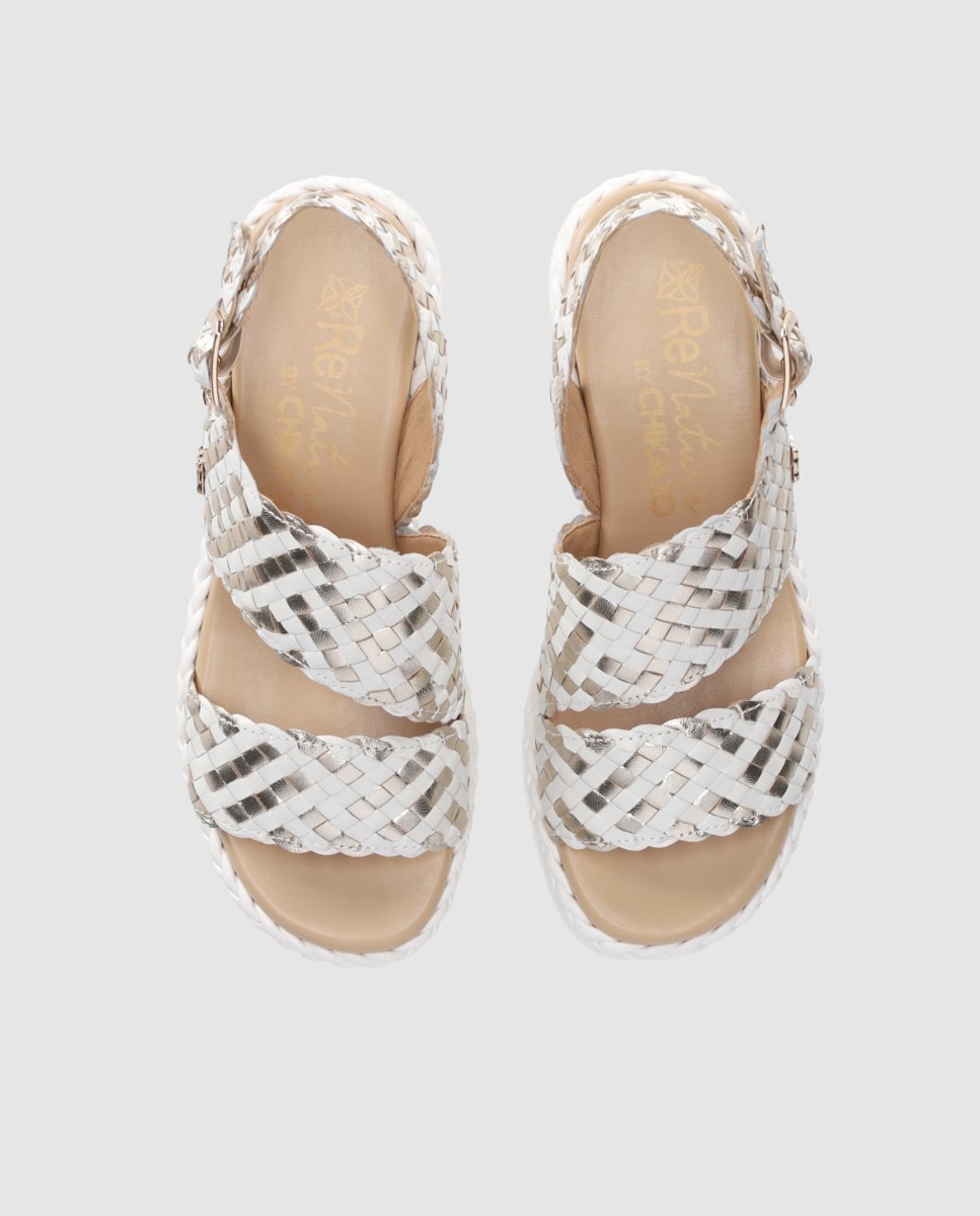 Sandalias de cuña de mujer diseñada en piel con tiras envolventes trenzadas y cierre de hebilla - Chika10 - Blanco / Plata / Rosa Blanco / Plata / Rosa-4