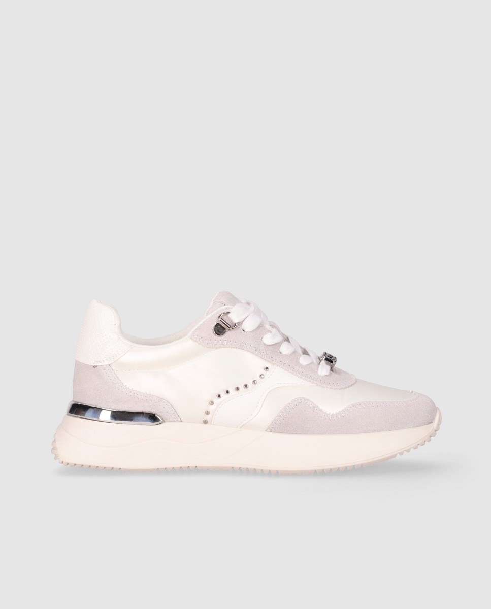 Chika10 - Zapatillas básicas de mujer con suela gruesa y detalles metalizados decorativos.