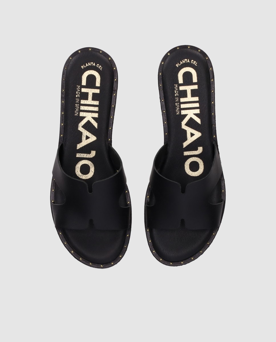 Sandalias planas de mujer realizadas en piel con corte simétrico y plantilla acolchada - Chika10 - Negro Negro-4