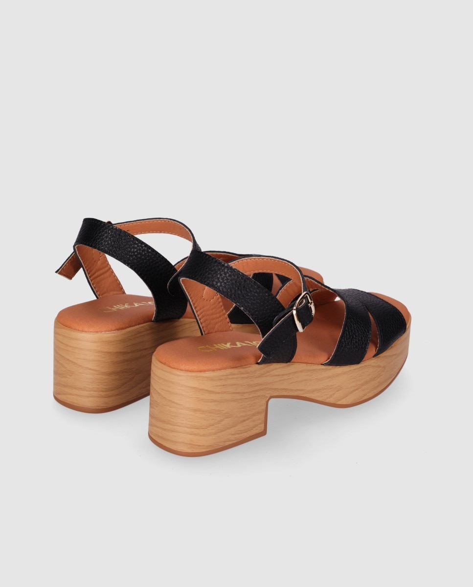 Chika10 - Sandalias de tacón bajo de mujer en piel con plataforma efecto madera y pala de corte simétrico.