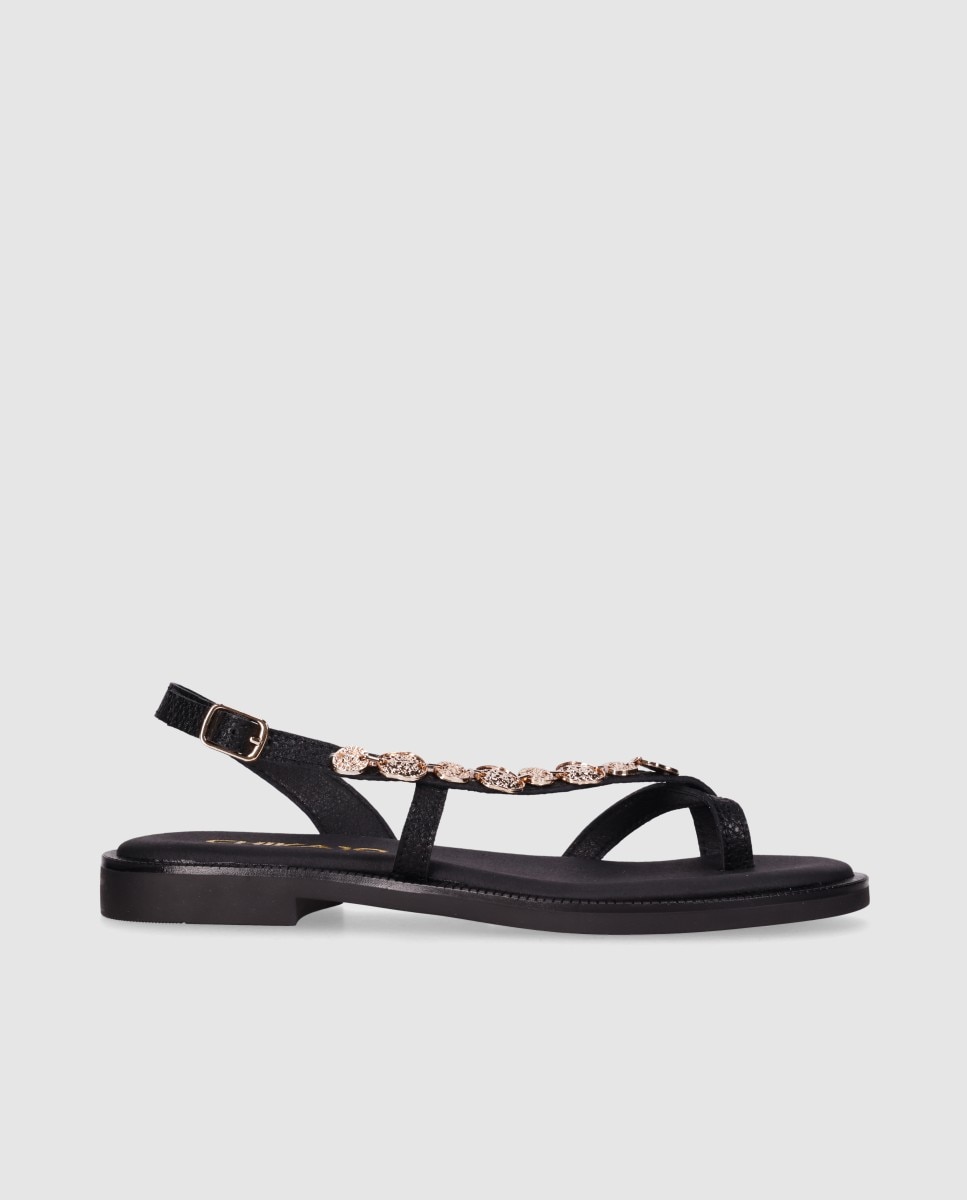 Sandalias de dedo de mujer planas de piel con doble tira frontal y piezas metálicas decorativas - Chika10 - Negro Negro-1