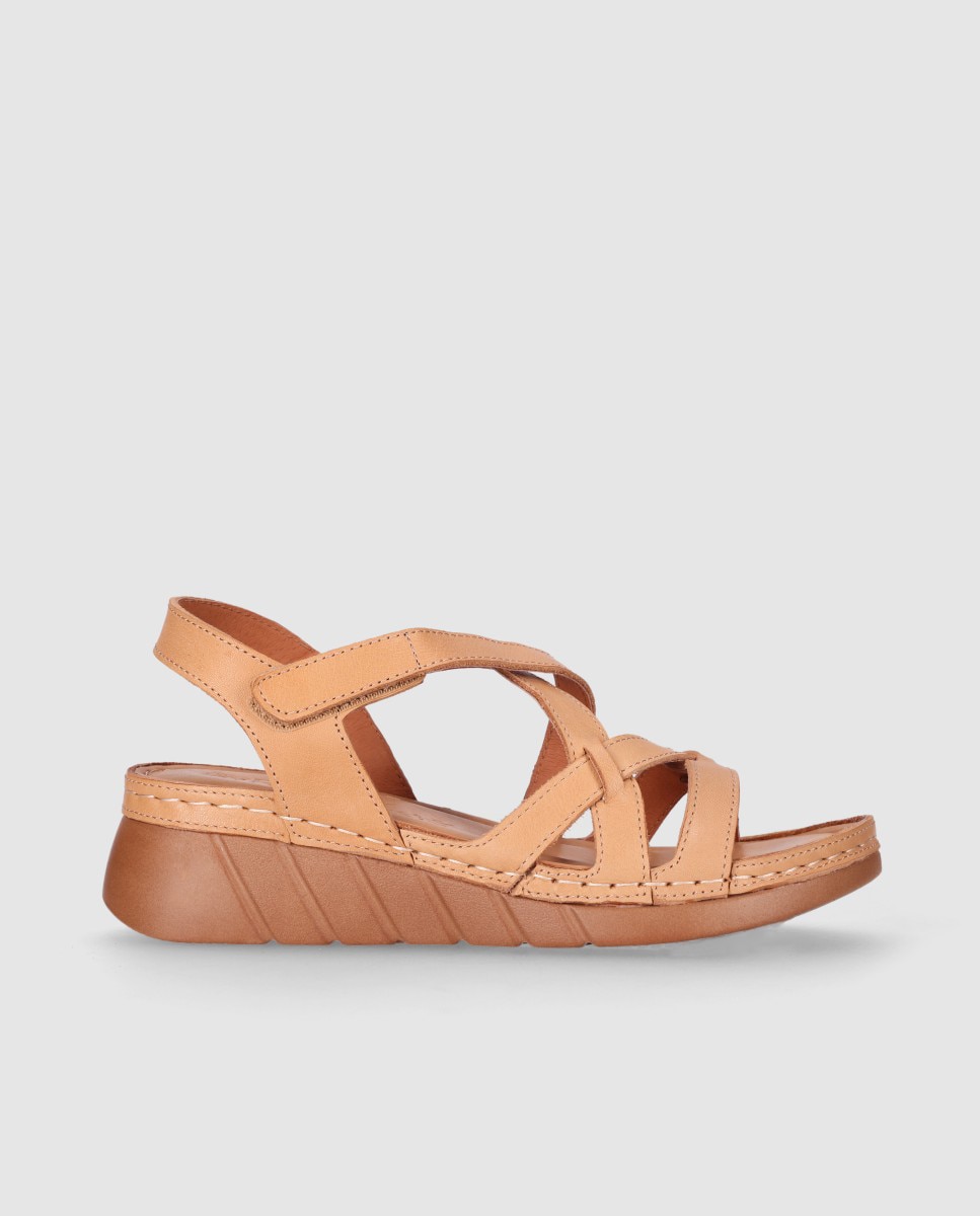Sandalias de cuña baja de mujer con tiras cruzadas en piel y cierre ajustable - Chika10 - Beige Beige-1
