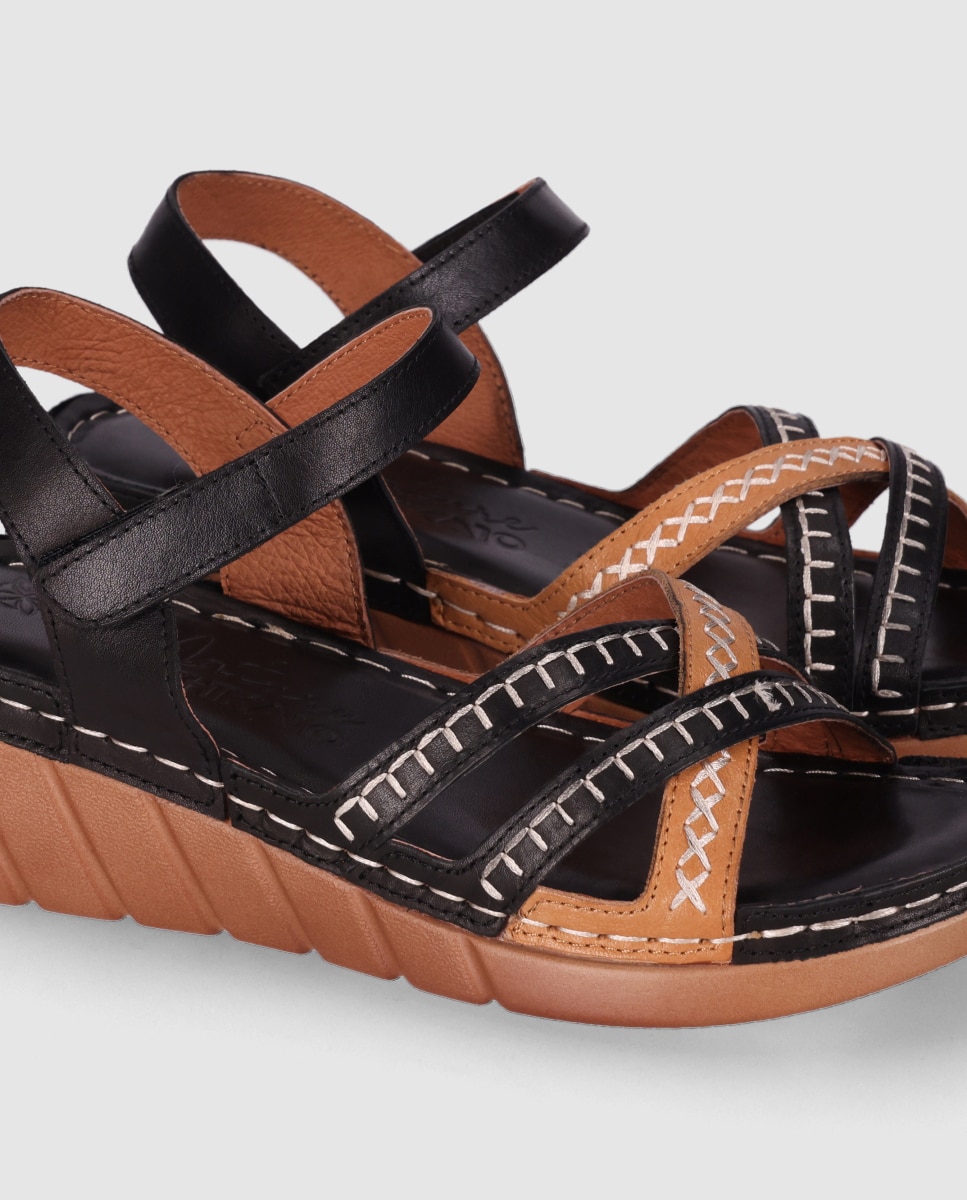 Sandalias de cuña de mujer diseñadas en piel con tiras finas flexibles y cierre autoaherente - Chika10 - Negro Negro-5