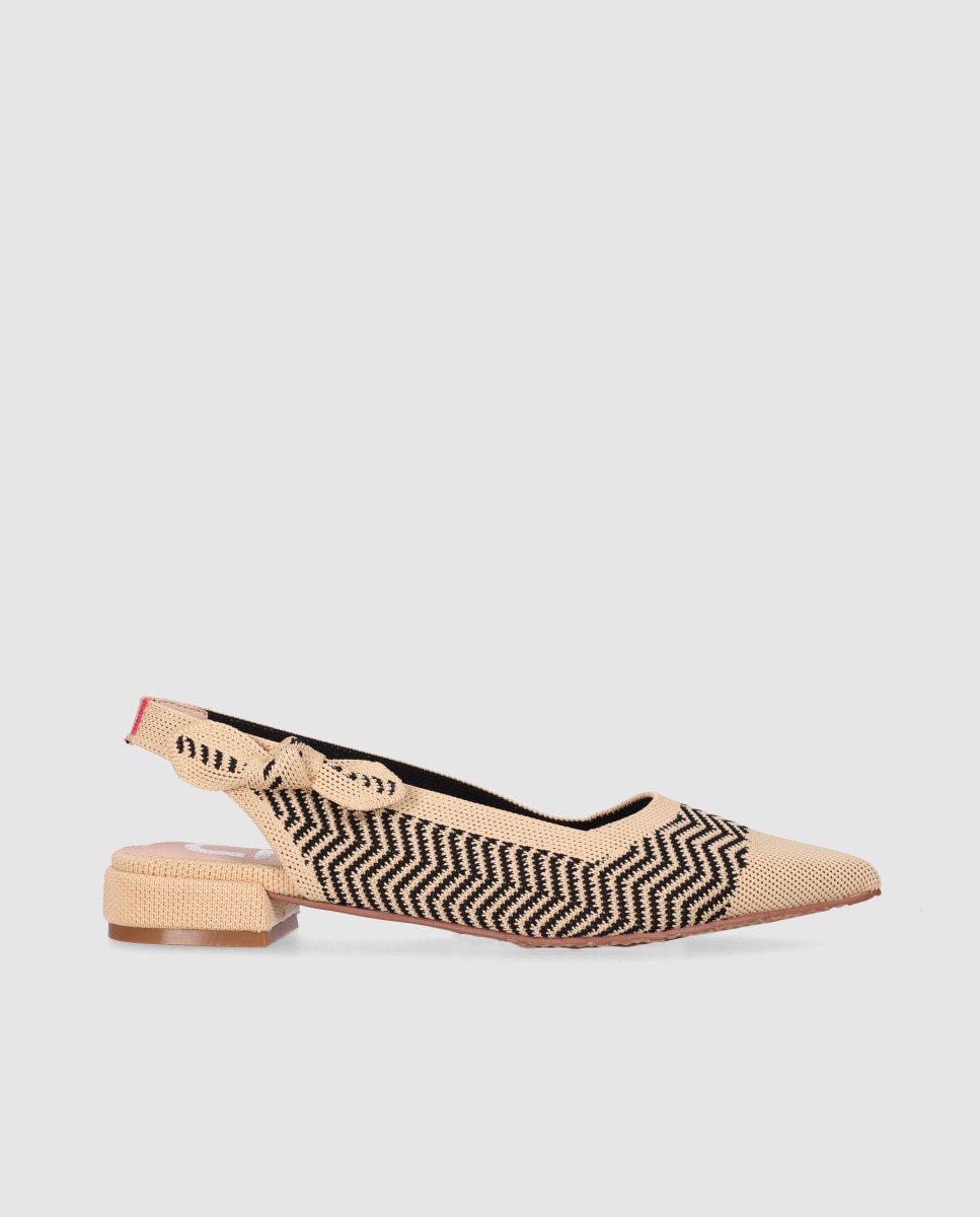 Chika10 - Mules con tacón bajo de mujer realizada en tejido trenzado con punta afilada.