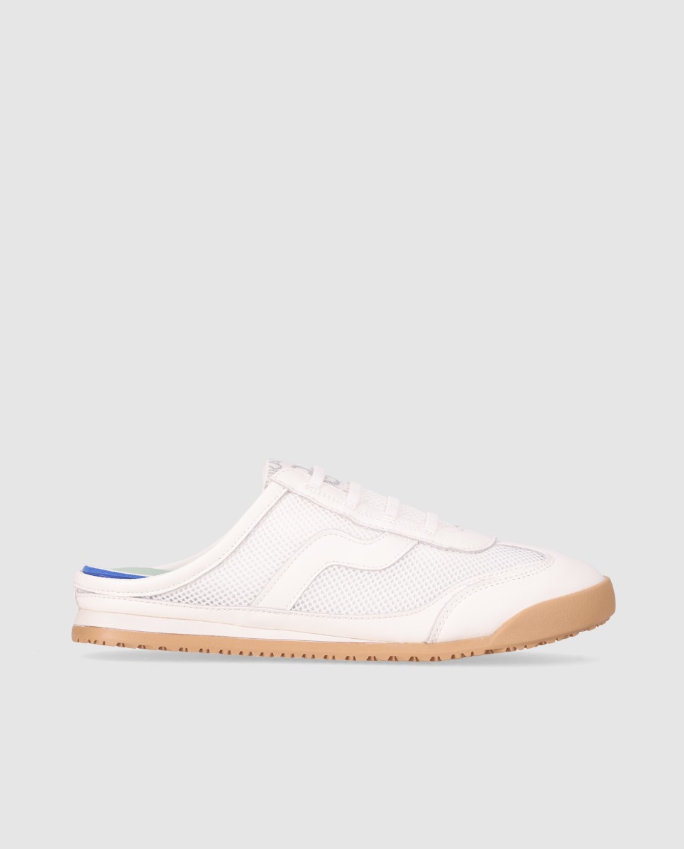 Imagen 0 de Zuecos planos de mujer estilo deportivo destalonado con suela bicolor Blanco