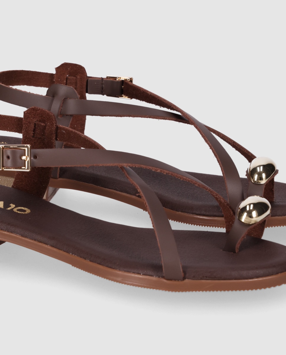 Sandalias planas de mujer chika10 en color marron con cierre de hebilla - Marrón Marrón-5