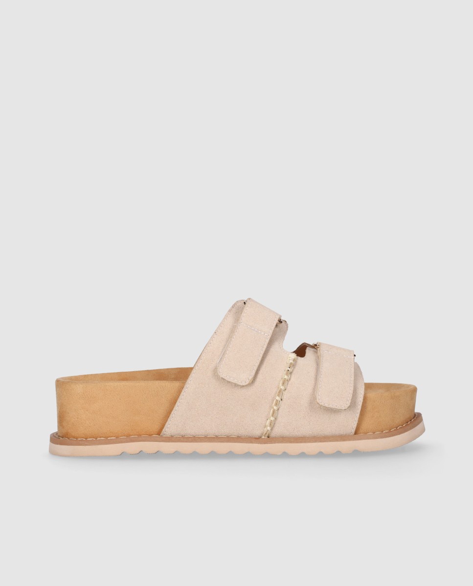 Chika10 - Sandalias planas de mujer realizada en serraje con planta acolchada confort.