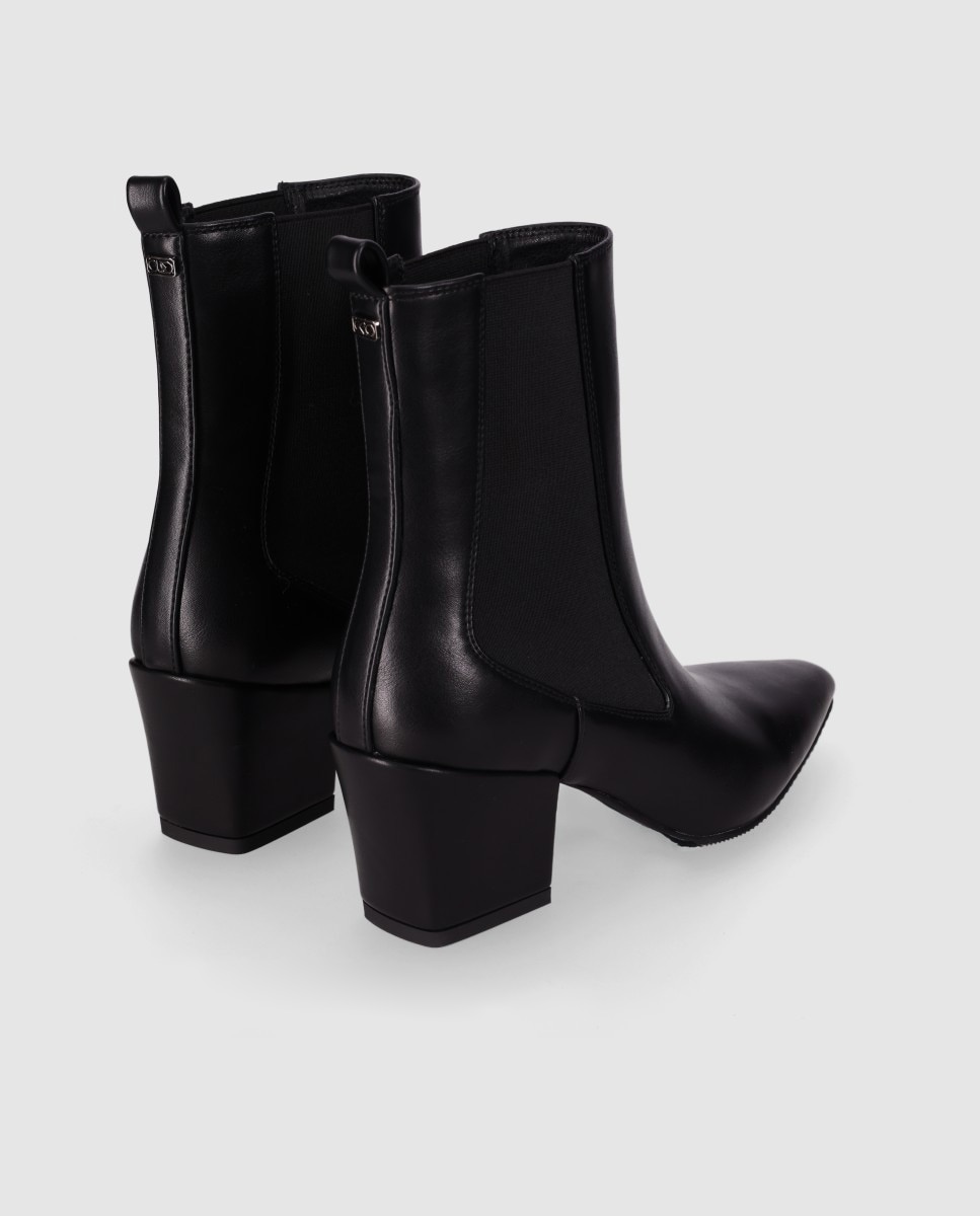 Botines chelsea de mujer con tacón ancho y panel elástico lateral que facilita el calce - Chika10 - Negro Negro-2