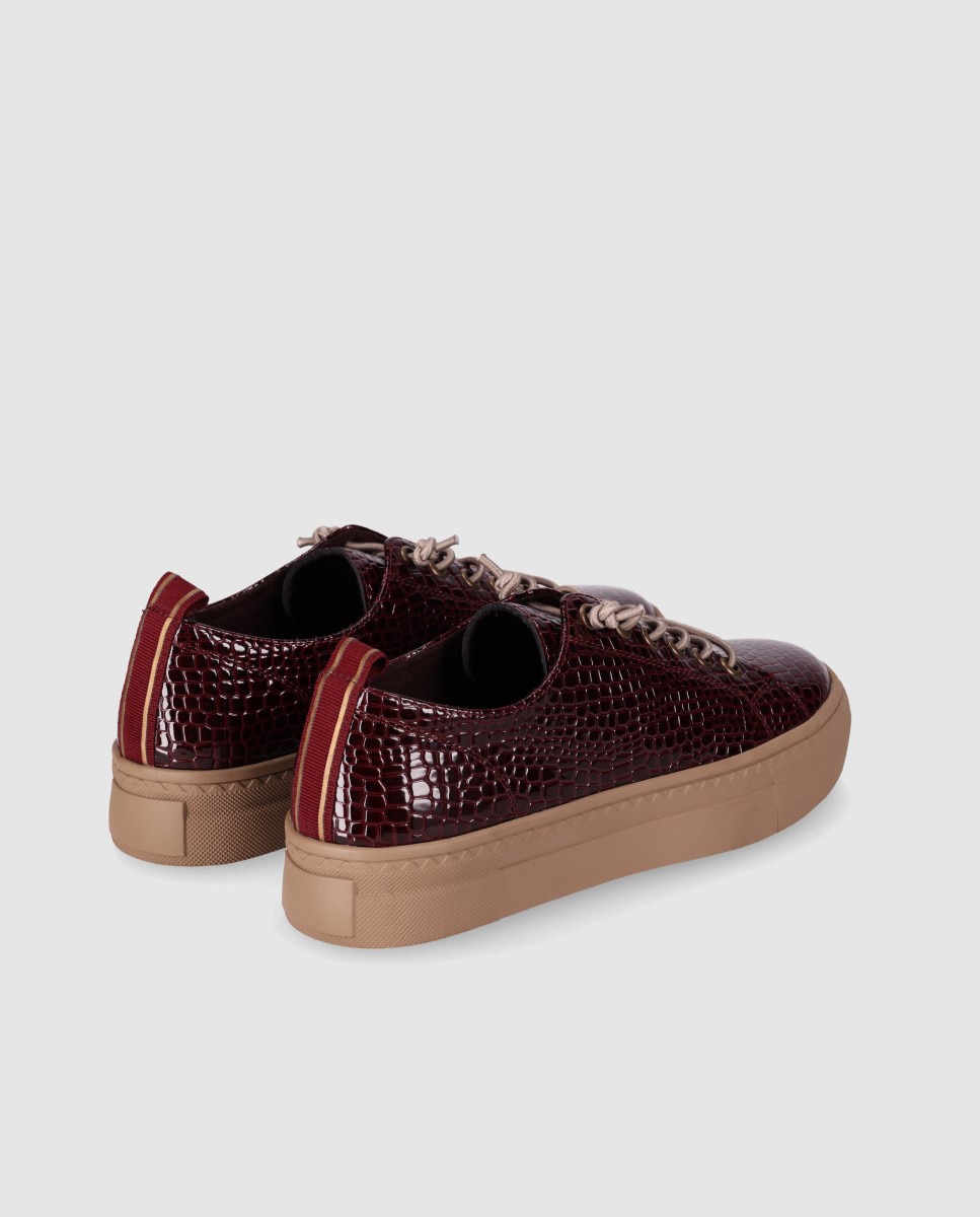 Zapatillas básicas de mujer de estilo urbano con acabado de charol - Chika10 - Burdeos Burdeos-2