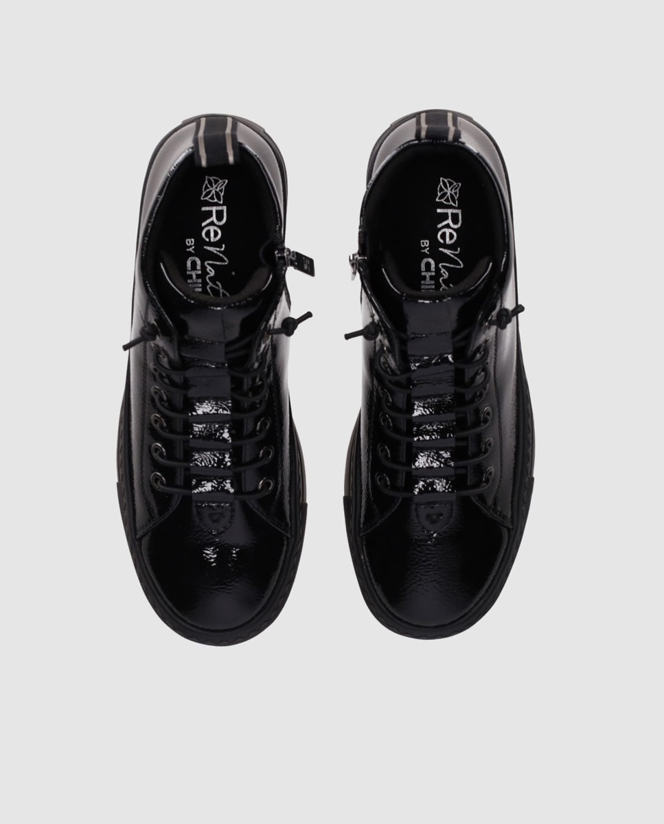 Zapatillas altas de mujer de estilo rubano con acabado de charol - Chika10 - Negro Negro-4
