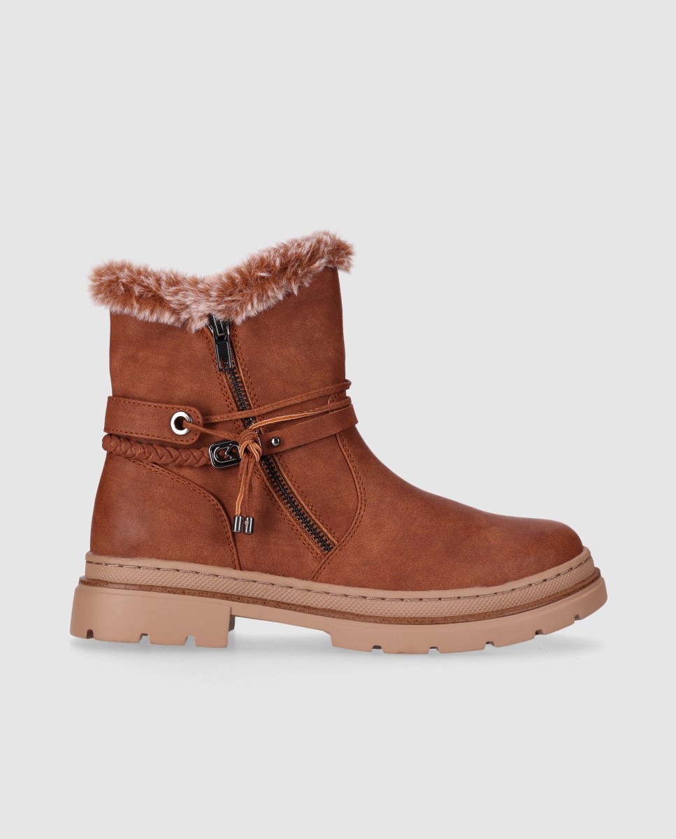 Botines de pelo de mujer con suela robusta de estética aventurera y urbana - Chika10 - Marrón claro Marrón claro-1