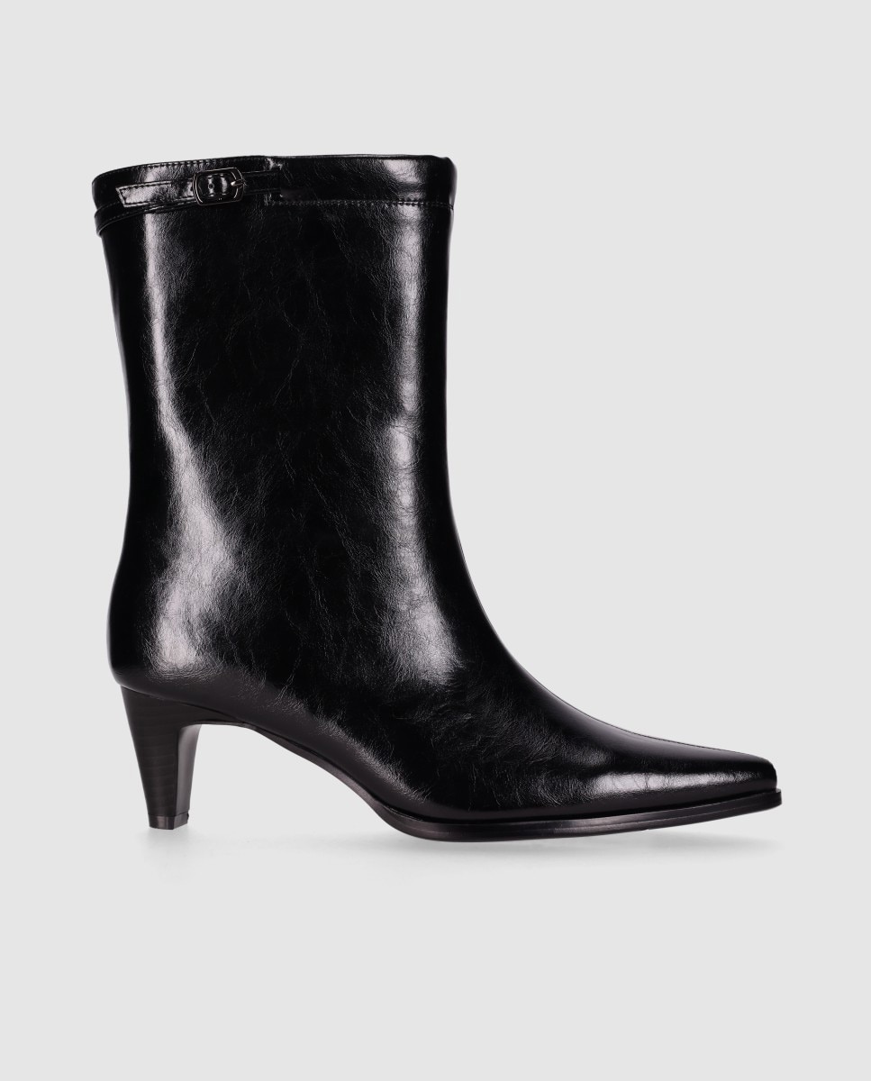 Botines de caña media con puntera afilada y tacón fino - Chika10 - Negro Negro-1