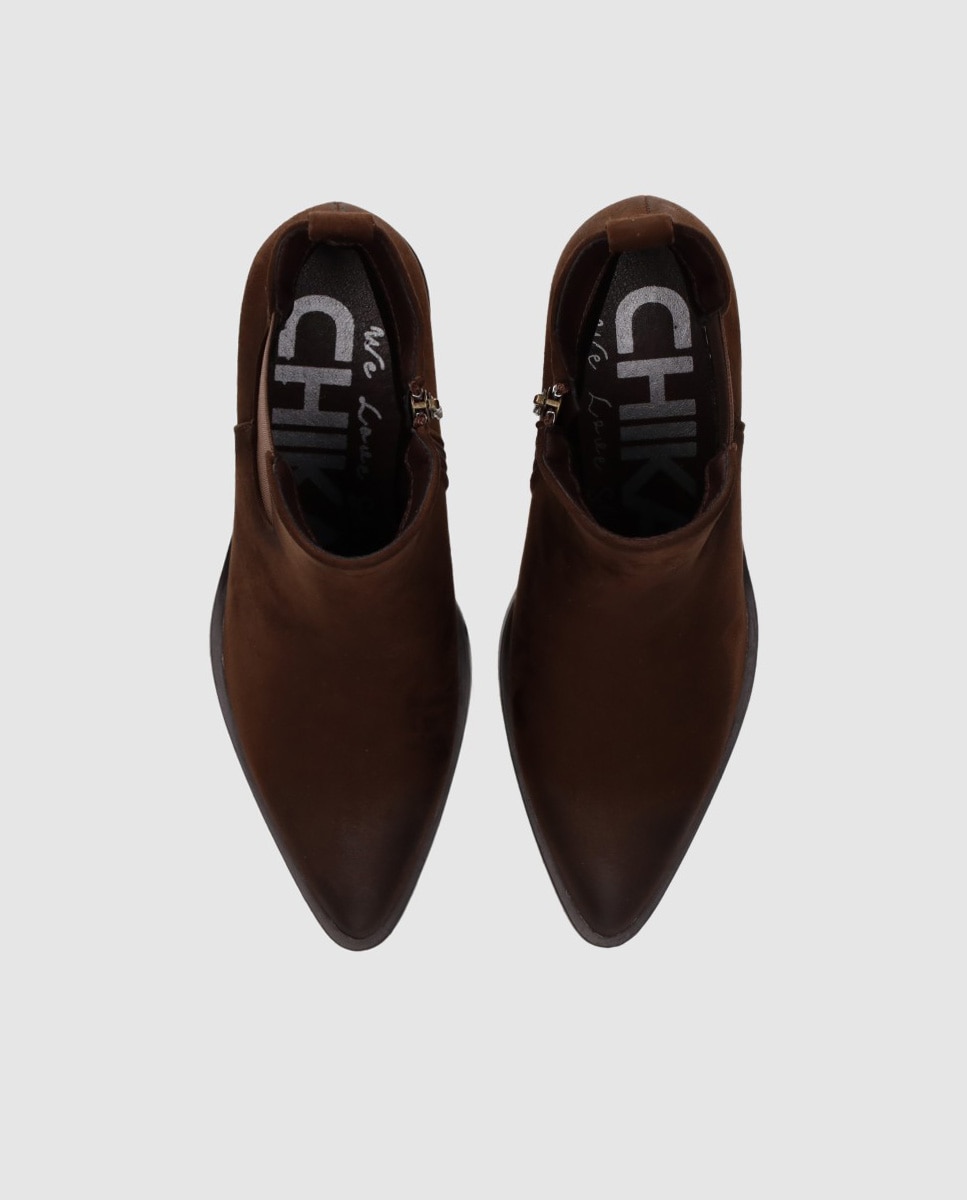 Botines chelsea de mujer con tacón ancho y puntera estilizada - Chika10 - Marrón Marrón-5