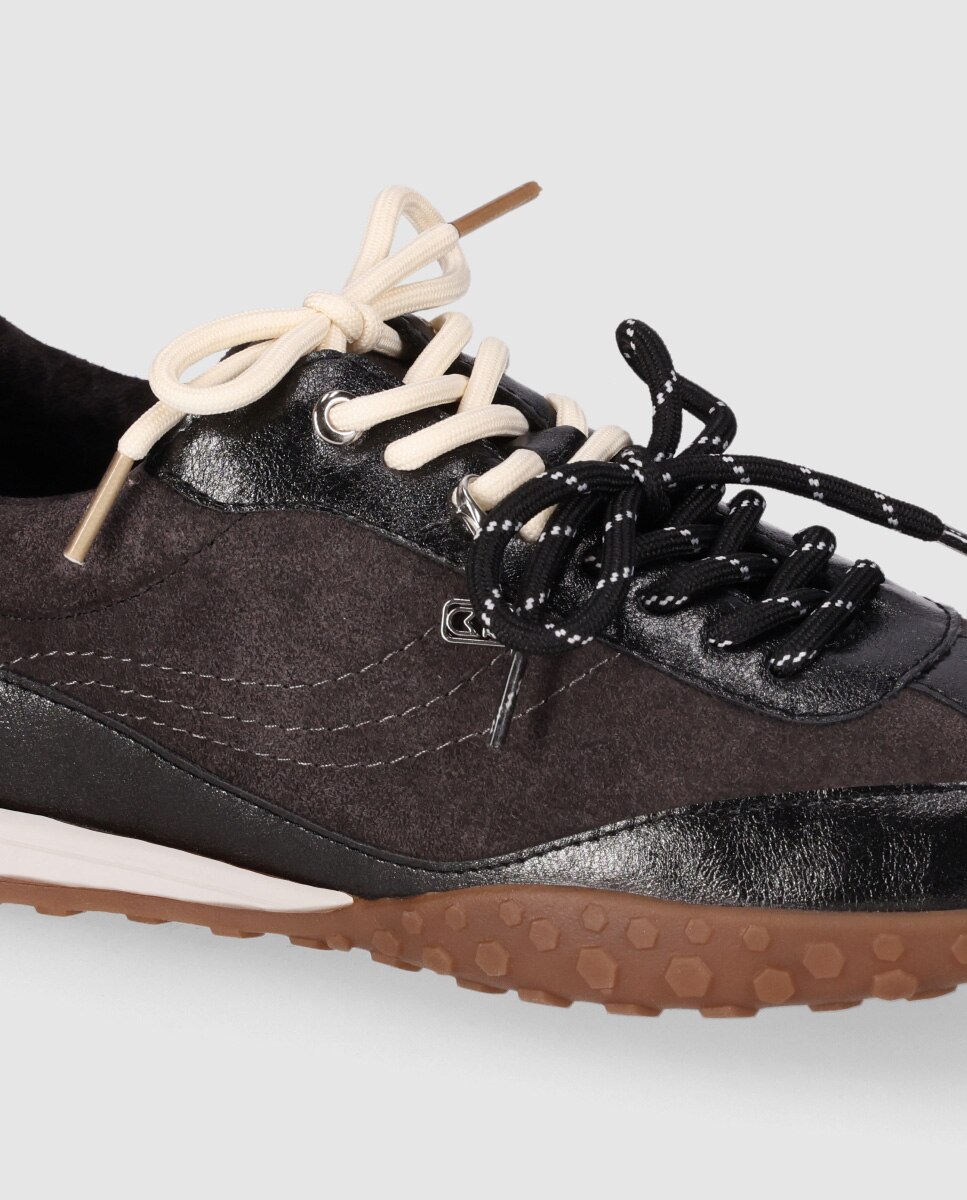 Zapatillas retro de mujer con acabados en piel de serraje con estilo casual y suela bicolor - Chika10 - Gris Gris-5