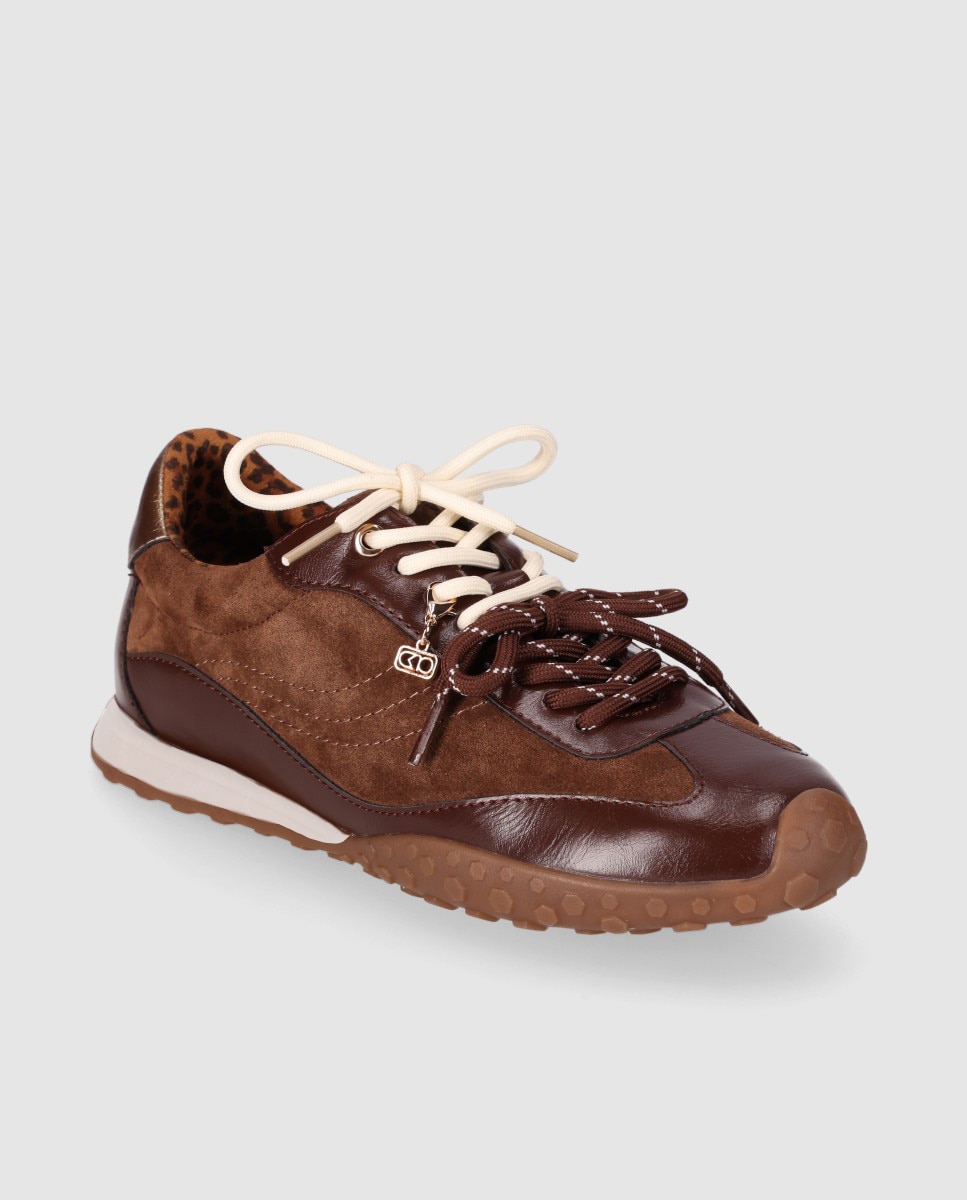 Zapatillas retro de mujer con acabados en piel de serraje con estilo casual y suela bicolor - Chika10 - Marrón claro Marrón claro-3