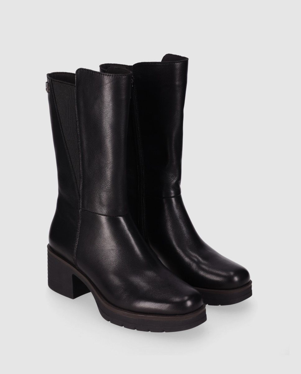 Botas básicas de mujer en piel de tacón ancho con silueta recta y caña asimétrica - Chika10 - Negro Negro-4