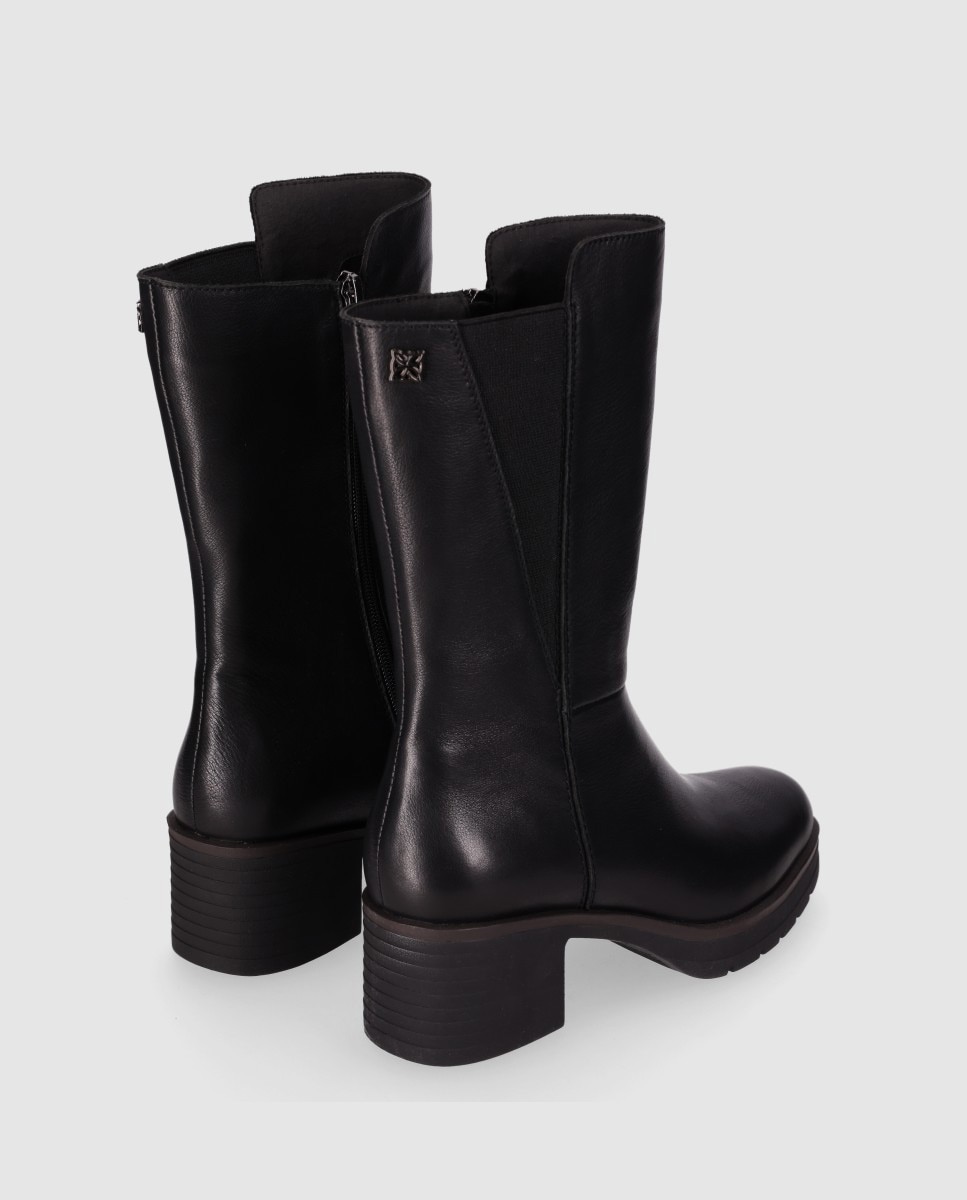 Botas básicas de mujer en piel de tacón ancho con silueta recta y caña asimétrica - Chika10 - Negro Negro-3