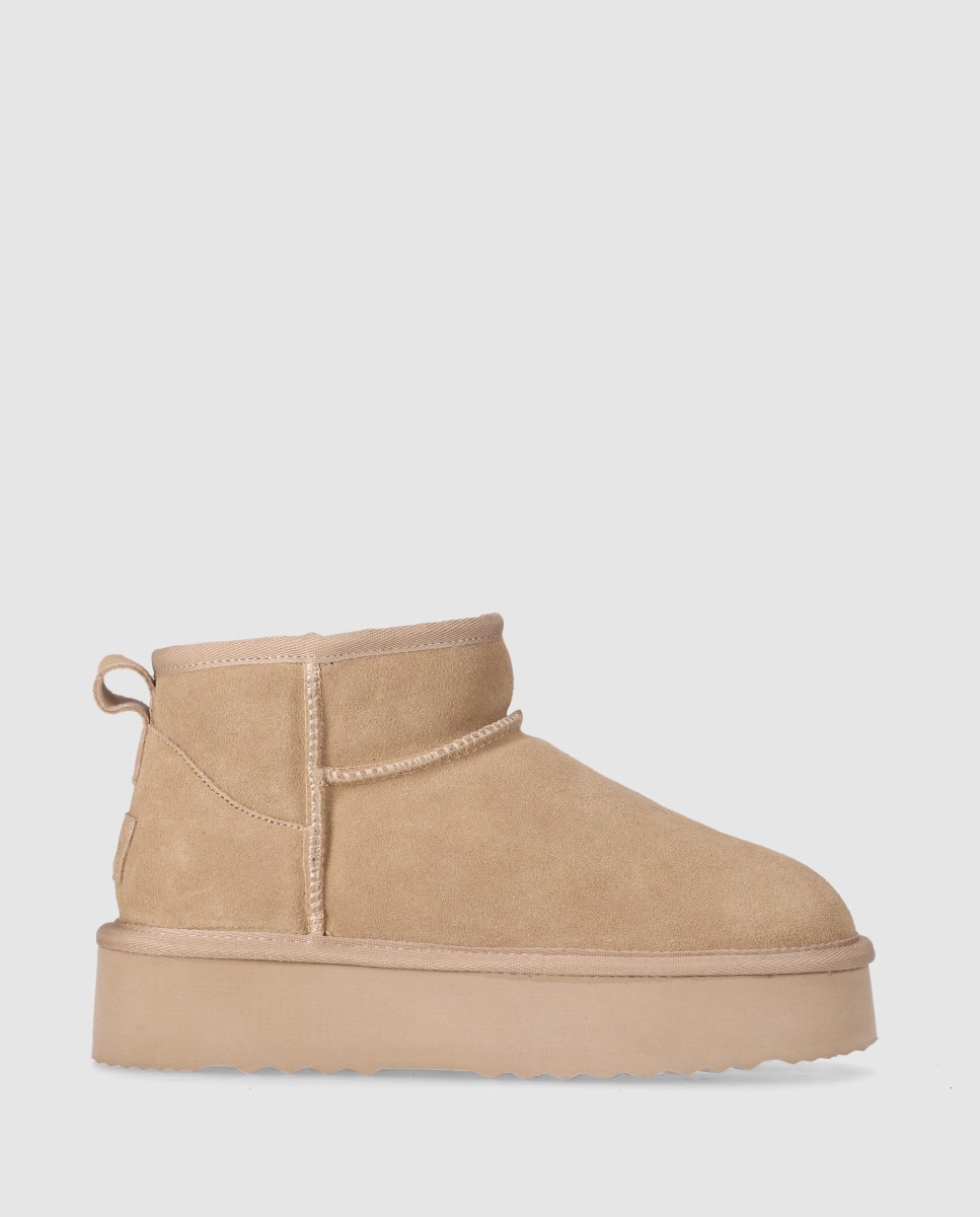 Botines de pelo de mujer en piel de serraje con suela ligera y estética comfy-urbana - Chika10 - Beige Beige-1