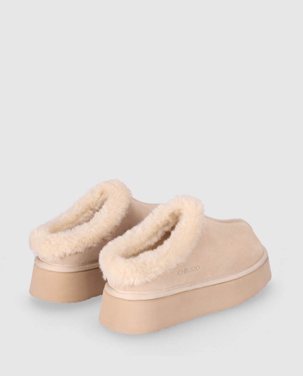 Zuecos planos de mujer en piel de serraje con suela ligera y acabado suave - Chika10 - Beige Beige-2
