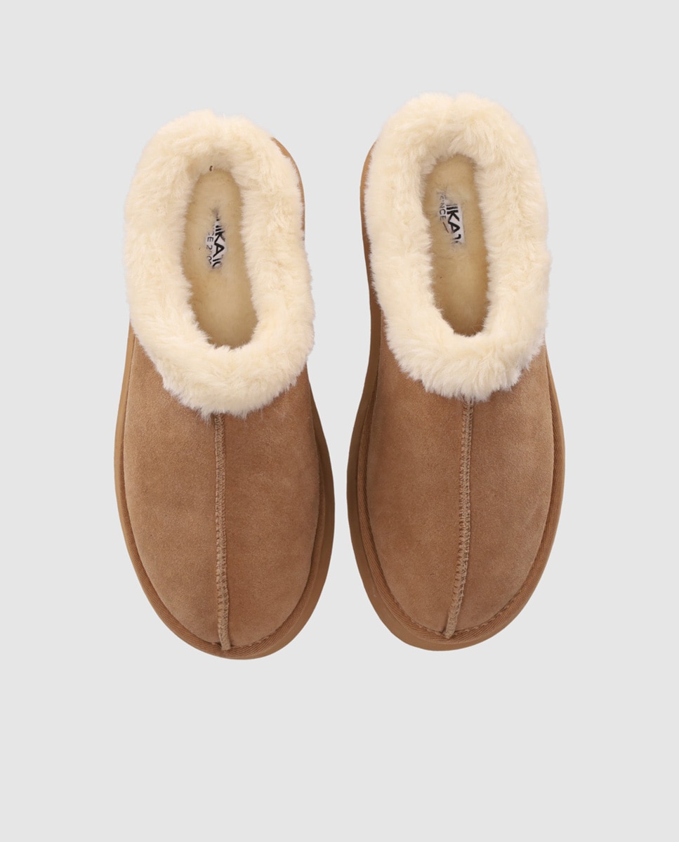 Zuecos planos de mujer en piel de serraje con suela ligera y acabado suave - Chika10 - Camel Camel-4