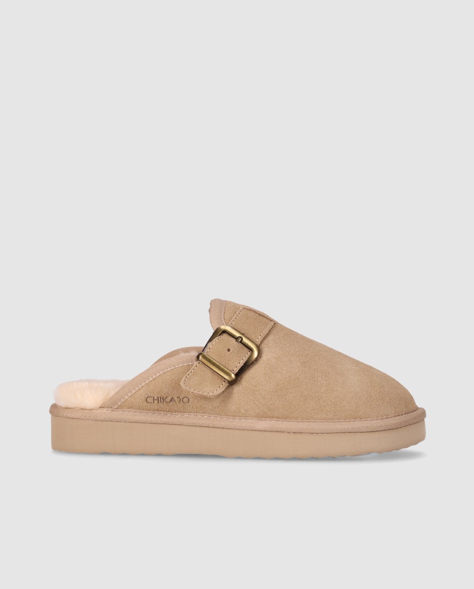 Zuecos planos de mujer acabado en piel con interior efecto borreguito y suela ligera - Chika10 - Beige Beige-1