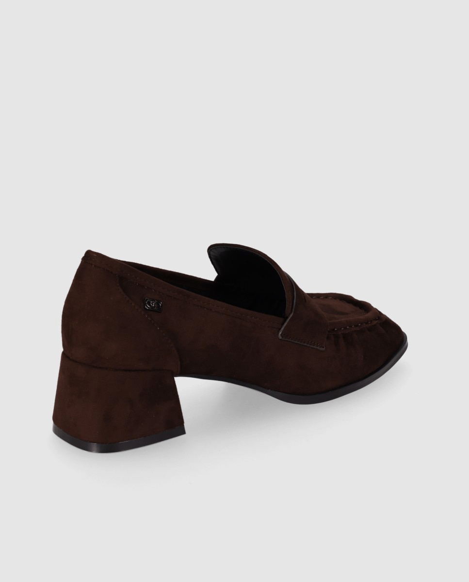 Mocasines con tacón de mujer de estilo clásico renovado con puntera redonda - Chika10 - Marrón Marrón-2