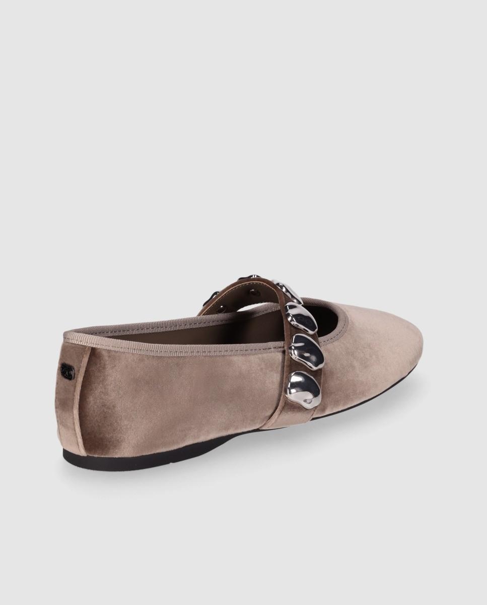 Bailarinas planas de mujer con suela fina y detalles metálicos decorativos - Chika10 - Topo Topo-2