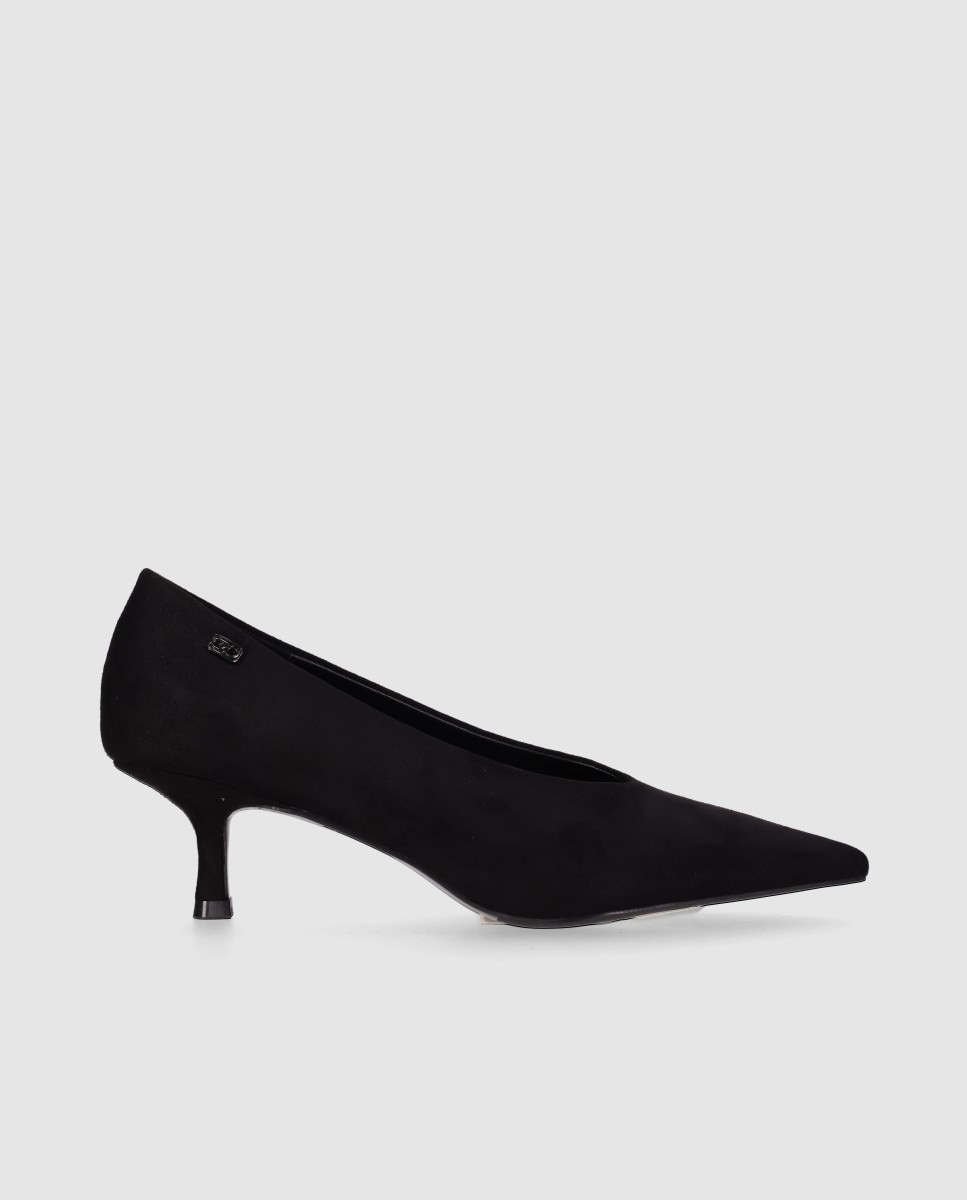 Imagen 1 de Zapatos de salón de mujer con acabado textil, puntera afilada y tacón fino Negro