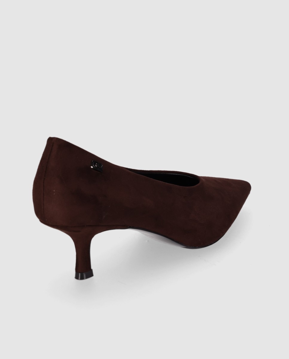 Zapatos de salón de mujer con acabado textil, puntera afilada y tacón fino - Chika10 - Marrón Marrón-2