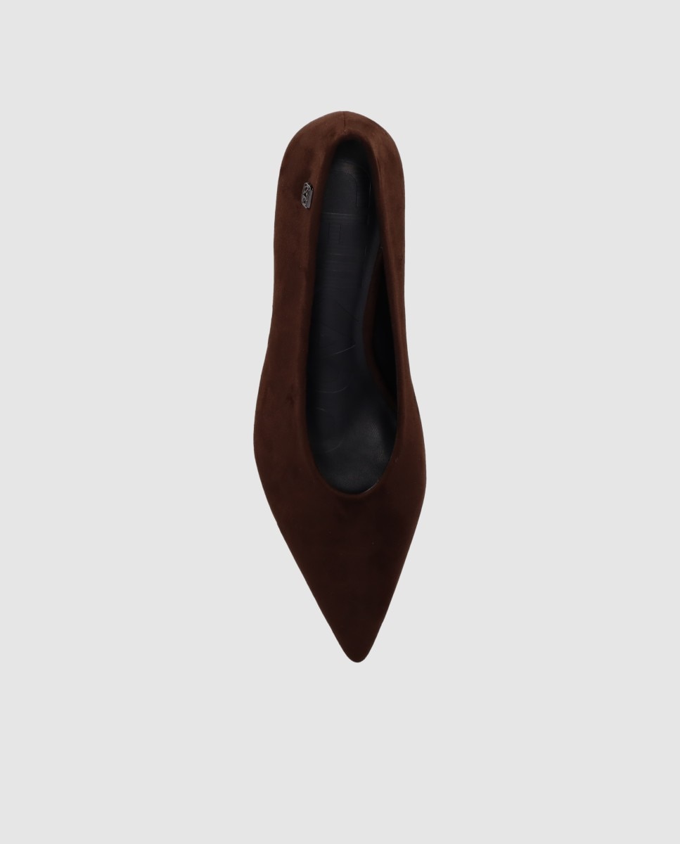 Zapatos de salón de mujer con acabado textil, puntera afilada y tacón fino - Chika10 - Marrón Marrón-4