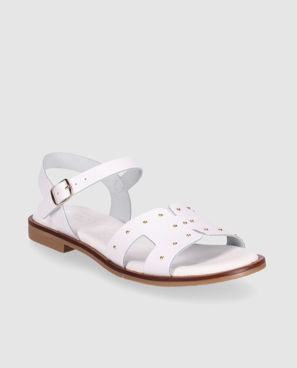 Sandalias planas de mujer realizadas en piel con diseño simétrico y tachas decorativas - Chika10 - Blanco Blanco-3