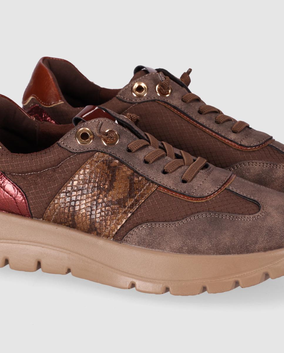 Zapatillas con cuña de mujer con diseño dinámico y combinacón de materiales - Chika10 - Marrón Marrón-5
