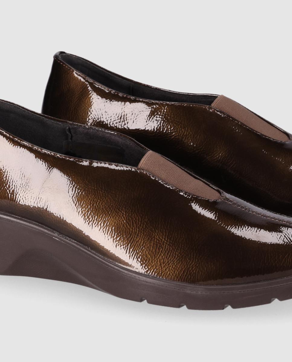 Zapatos confort de mujer con diseño slip-on y acabado clásico - Chika10 - Marrón Marrón-5