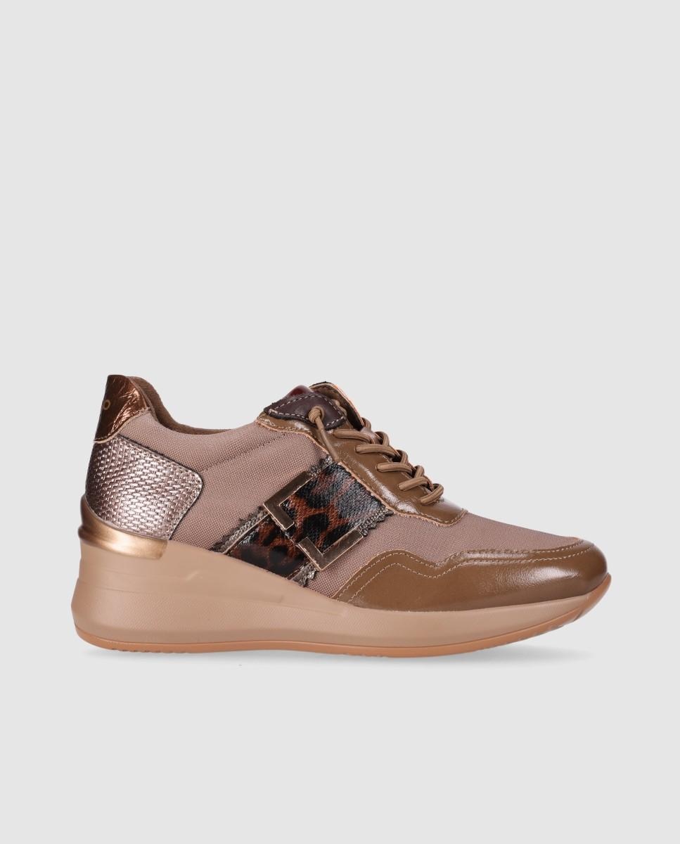Zapatillas con cuña de mujer con cordones y mezcla de materiales - Chika10 - Beige Beige-1